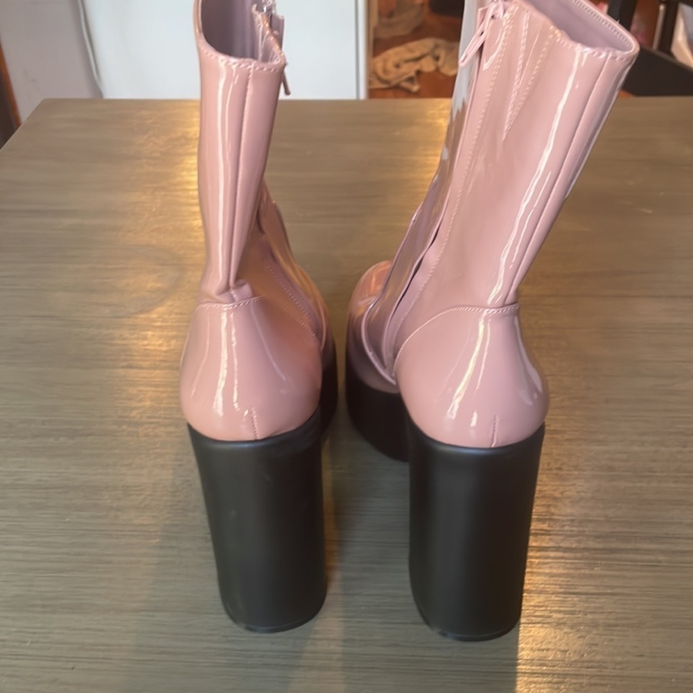 EUC WOMENS GB PINK PLATFORM BOOTS 10M​​​​​​​ - Picture 10 of 14